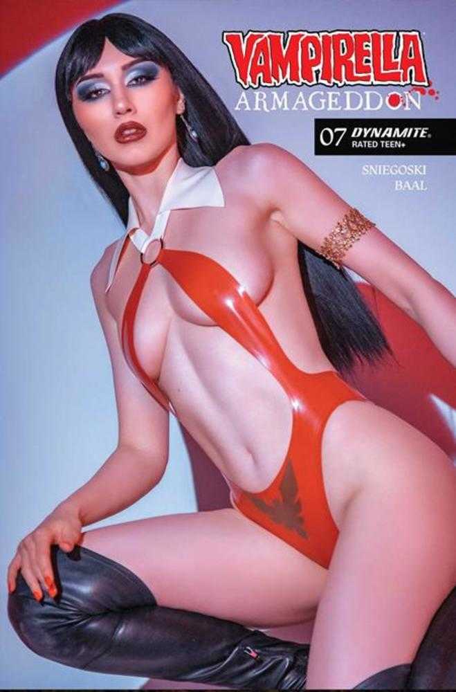Vampirella Armageddon #7 Portada D Variante Cosplay